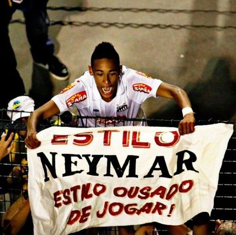 Prime Neymar, Neymar Brazil, Cristiano Ronaldo Portugal, Hard Photo, Rapper Style, Football Is Life, Football Photos, Retro Football, Soccer Pictures