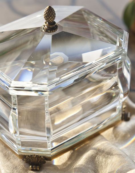 Glass Accessories, Crystal Box, Metal Dining Table, Crystal Figurines, French Cottage, Crystals In The Home, Crystal Accessories, Venetian Glass, Brass Accents