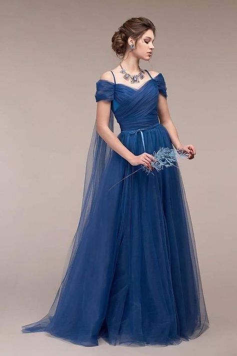 Water Queen, Indian Party Wear Gowns, Gown Dress Design, Royal Blue Maxi Dress, Maxi Vestidos, Multiway Dress, Chiffon Summer Dress, Long Gown Design, Multi Way Dress