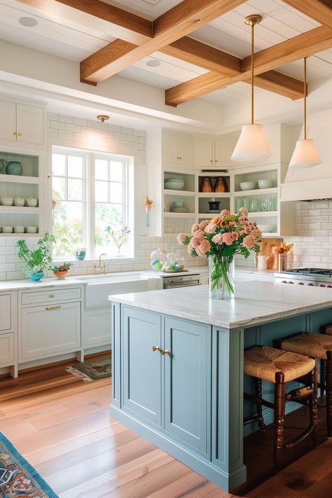 60+ Cozy Cottage Kitchen Ideas Nantucket Kitchen Ideas, Kitchen Layout Design Ideas, Cottage Kitchen Lighting Fixtures, Costal Cottage House Interior, Sandy Kitchen, Small Cottage Kitchens, Cottage Kitchen Renovation, Coastal Cottage Kitchen, Cottage Kitchen Ideas