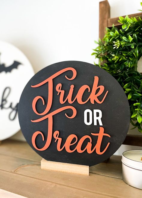 Trick or treat round sign DIY Kit Craft Letter Cutouts, Trick Or Treat Sign, Rustic Orange, Wood Letter, Round Wood Sign, Diy Holiday Decor, Paint Colours, Halloween Signs, Wood Letters