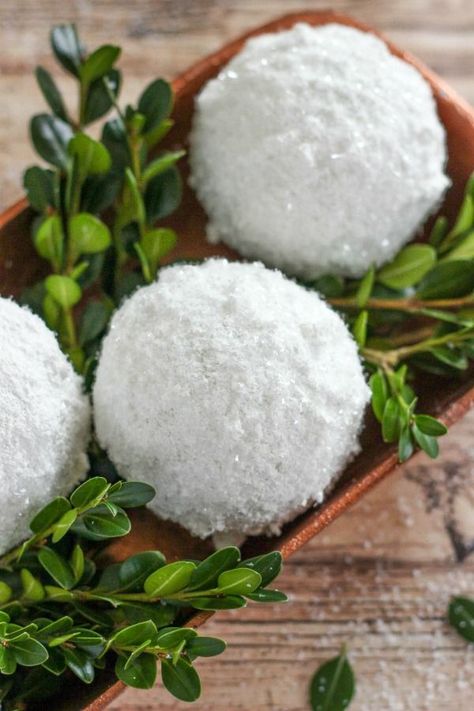 Learn how to make sparkle snow texture balls in two steps with less than 5 supplies. These snowballs are great for decorating your home for the holidays. Snow Texture, Navidad Diy, Farmhouse Christmas Decor, Winter Crafts, Holiday Diy, Xmas Crafts, Christmas Deco, Christmas Inspiration, Rustic Christmas