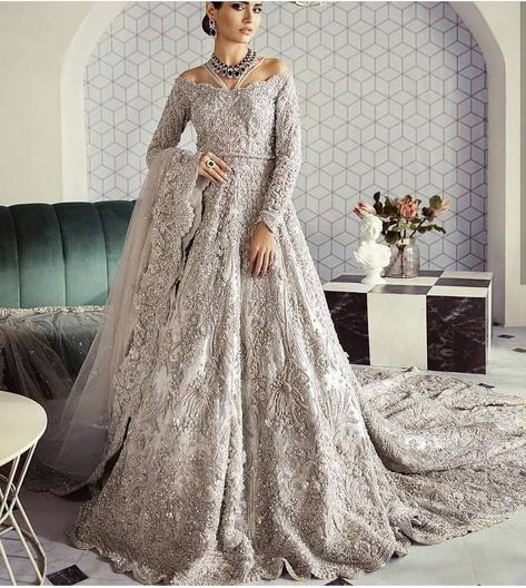 Lubna saboor on Instagram: “We make all outfits on order and deliver . we have booking office in Rawalpindi Pakistan near rabi center.For discussion,order and details…” Mira Duma, Walima Dress, Desi Wedding Dresses, Asian Bridal Dresses, Asian Wedding Dress, Bridal Dresses Pakistan, Pakistani Wedding Dress, Ghagra Choli, Party Kleidung