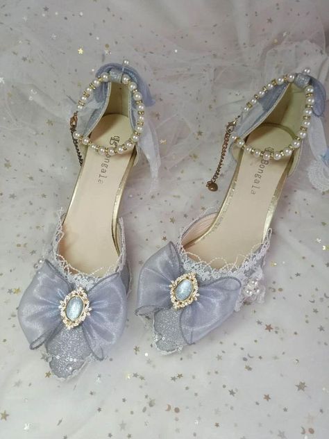 Kasut Pengantin, Champagne Shoes, Pearl Lace, Dr Shoes, All Black Shoes, Kawaii Shoes, Womens Stilettos, Fancy Shoes, Aesthetic Shoes