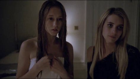 Zoe And Madison Ahs, Madison And Zoe, Zoe Benson, Madison Montgomery, Taissa Farmiga, Ahs Coven, Paired Avatars, Gay Ships, Coven