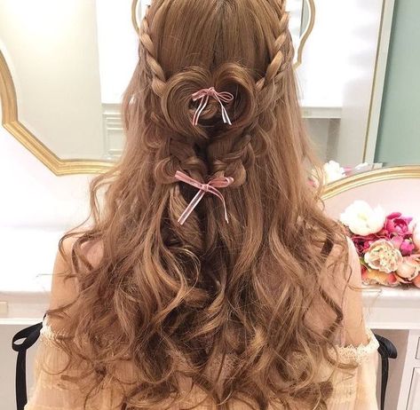 Short Princess Hair, Princess Hairstyles Aesthetic, Princess Hair Styles, Hairstyles Juda, Princess Hairstyle, Ulzzang Hair, Princess Hair, Kawaii Hairstyles, Princess Hairstyles