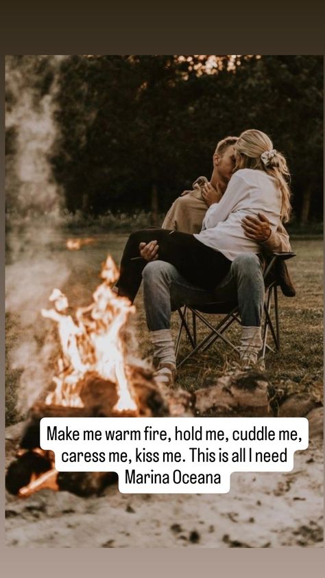 Fire Pit Photoshoot Couples, Longing Aesthetic Pictures, Happy Couples Aesthetics, Camping Fall Aesthetic, Marriage Astethic, Patio Photoshoot Ideas, Family Hiking Aesthetic, Camp Engagement Photos, Vision Board Inspiration Pictures Life