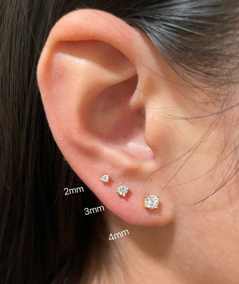 3hole Ear Piercing, 3 Earrings In One Ear, Three Stud Ear Piercing, Triple Ear Piercing Studs, 3 Earings Piercings Ideas Silver, Silver Earring Stack Studs, 3 Set Earrings, Ear Piercings Three Holes, Second Hold Ear Piercing