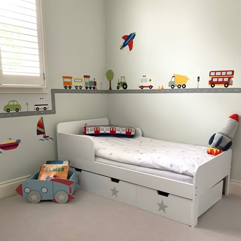 Kids Bedroom Wall Painting Ideas Boys, Transport Bedroom Ideas, Transport Themed Bedroom, Children Room Colour Ideas, Toddler Bedroom Decor Boy, Boys Rooms Ideas Toddler, Boys Mural Bedroom, Hand Painted Bedroom Mural, Toddler Vehicle Bedroom