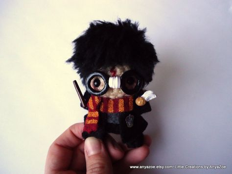 Literary Craft: Harry Potter - Anya Zoe, Artist Crochet Harry Potter Animals, Harry Potter Crochet Owl, Harry Potter Crochet Doll, Harry Potter Crochet Dobby, Harry Potter Crochet Toy, Potter Puppet Pals, Harry Potter Dolls, Harry Potter Quizzes, Harry Potter Background