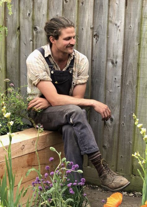 Cottagecore Mens Fashion Aesthetic, Hippy Aesthetic Outfit Men, Mens Gardening Outfit, Hobbit Man Outfit, Rustic Male Fashion, Cottagecore Aesthetic Men Fashion, Mens Farmer Fashion, Lumberjack Core Outfits, Hobbit Aesthetic Clothes Men