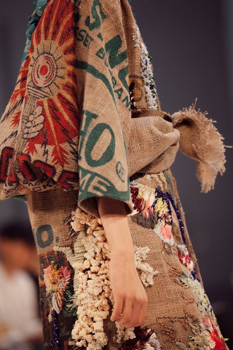 John Galliano, Upcycling, Couture, Fierce Fashion, Quirky Fashion, Recycled Fashion, Upcycled Fashion, Martin Margiela, Fall 2015