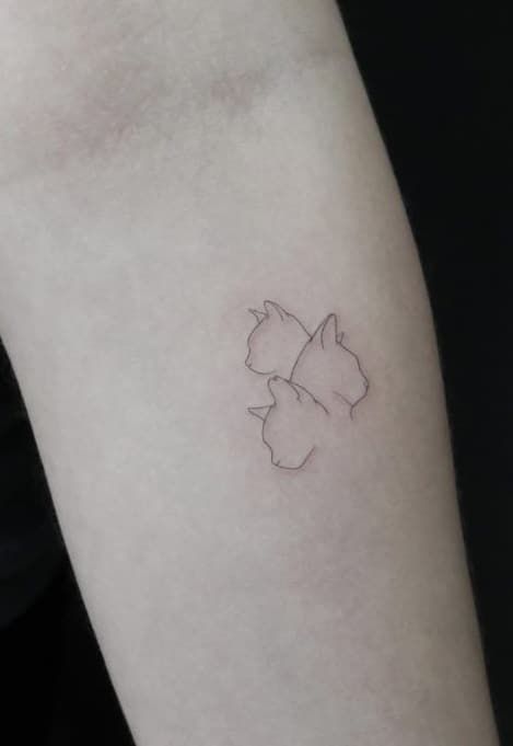 Cat Print Tattoo, Minimalist Cat Tattoo, Cat Outline Tattoo, Cat Paw Tattoos, Memorial Tattoos Small, Tattoo Samples, Cat Tattoo Simple, Magic Runes, Cat Tattoo Small