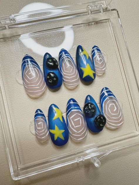 Power Rangers Nails, Corpse Bride Nails Short, Bojack Horseman Nails, Musical Theatre Nails, Simple Unique Nail Designs, Simple Coraline Nails, Coraline Nails Acrylic, Coraline Inspired Nails, Coraline Nail Designs