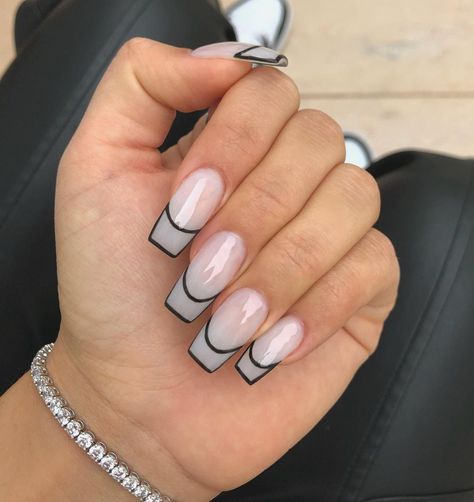 Nail Designs Outline, Outline Nails Design, Nail Designs French, Line Nail Designs, Black French Nails, French Acrylics, Ten Nails, Colorful Nail, Lines On Nails