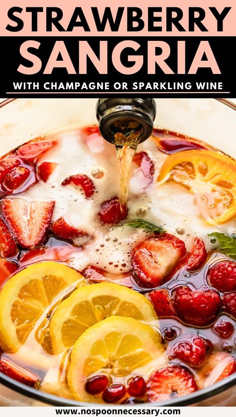 Bubbly and refreshing - Learn how to make the best homemade Strawberry Sangria! Featuring Champagne, Sparkling or Rosé Wine, along with a hint of liqueur and plenty of sweet white wine-soaked fruit and berries, this sparkling sangria recipe is the perfect balance of fruity, dry and sweet! Champagne Sangria Recipe, Sparkling Sangria Recipes, Vegetarijanski Recepti, Prosecco Sangria, Orange Sangria Recipes, Sparkling Wine Drinks, Wine Spritzer Recipe, Champagne Sangria, Orange Sangria