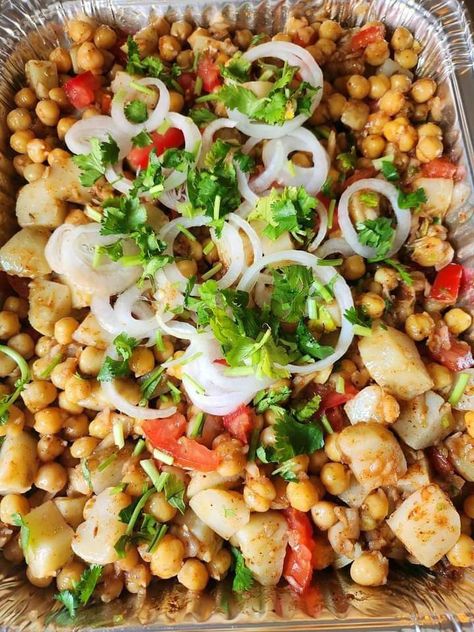 #chana#chanachat#alo ki chat Fries Business, Chana Chat, Indian Food Photography, Time Saver, Food Snapchat, Indian Food, Indian Food Recipes, Ramadan, Food Photography