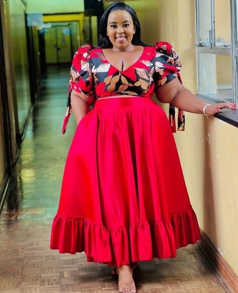 Kitenge Designs For Plus Size Ladies, Plus Size Traditional Dresses African, Ankara Styles For Plus Size Ladies, Plus Size Gala Dress, Dress For Chubby Ladies, Dress For Chubby, African Traditional Wear, African Attire Dresses, Shweshwe Dresses