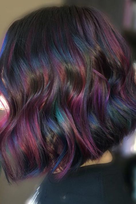 Oil Slick Hair Color, Oil Slick Hair, Slick Hair, Rambut Brunette, Rainbow Hair Color, Vlasové Trendy, Short Hair Color, Oil Slick, Colored Hair