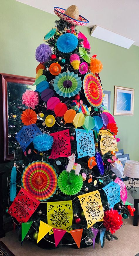 Anna’s Cinco de Mayo Tree Mexican Style Christmas Tree, Mexican Themed Christmas Tree, Mexican Theme Christmas Tree, Fiesta Christmas Tree, Mexican Christmas Tree, Christmas Mexico, Christmas Fiesta, Mexican Christmas Decorations, Mexican Theme Party Decorations