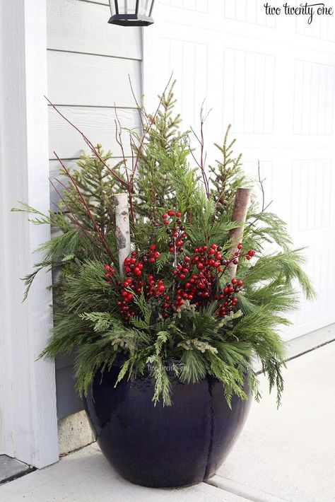 Christmas Fountain, Farm Exterior, Christmas Window Boxes, Outdoor Christmas Planters, Christmas Urns, Holiday Planter, Christmas Florals, Winter Planter, Winter Arrangements