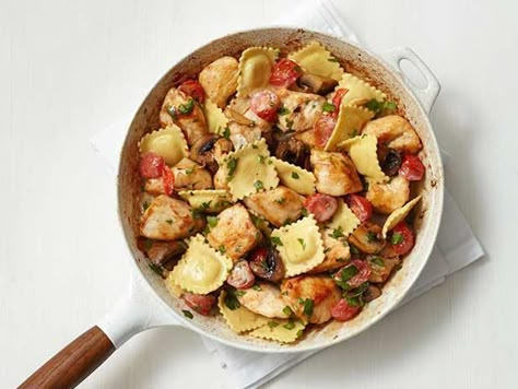 Get Skillet Chicken and Ravioli Recipe from Food Network Chicken And Ravioli, Chicken Ravioli, Ravioli Recipe, Easy Skillet, Skillet Recipes, Food Network Magazine, Skillet Meals, Skillet Chicken, Main Meals