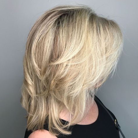 Medium Choppy Cut For Fine Hair Textured Bob, Medium Layered Haircuts, Medium Layered Hair, Medium Length Hairstyles, Shoulder Length Hair Cuts, Haircuts For Fine Hair, Medium Hair Cuts, Shoulder Length Hair, Medium Length Hair Cuts