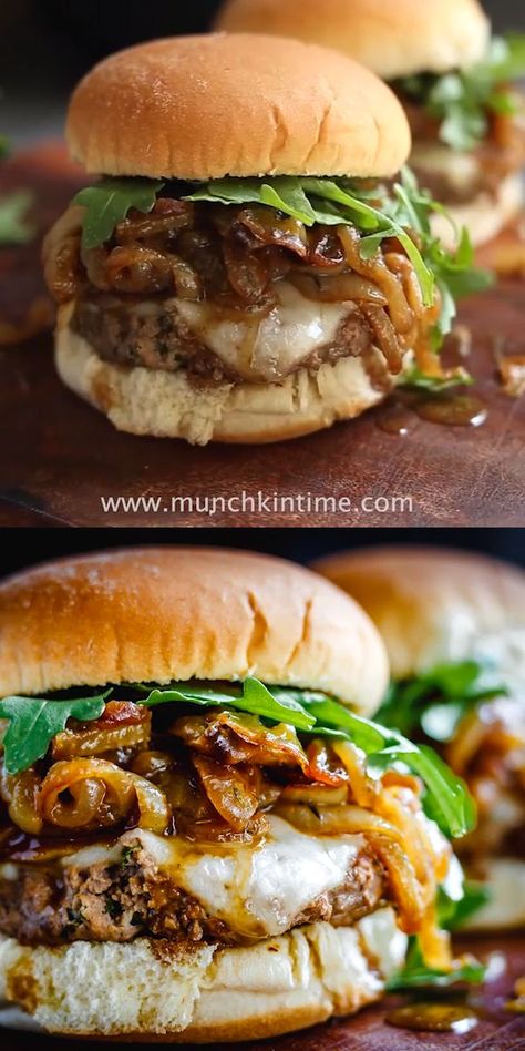 Onion Burger Recipe, Homemade Burger Recipe, Resep Burger, Grilled Burger Recipes, Burger Recipes Beef, Gourmet Burger, Best Burger Recipe, Onion Burger, Turkey Burger Recipes