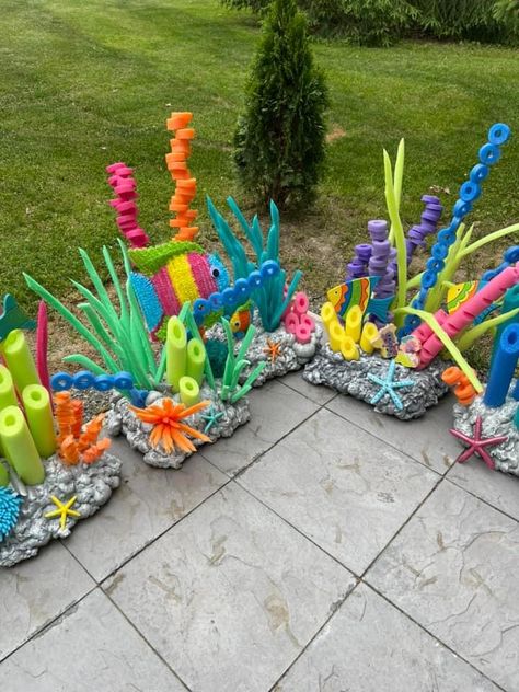 Ocean Theam Decorations, Seaweed Decorations Diy, Vbs Scuba Decor, Vbs Ocean Theme, Modern Front Porch Ideas, Porch Ideas Uk, Scuba Vbs, Modern Front Porch, Homecoming Floats