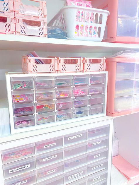 Desk Small Business, Product Organization Business, Business Storage Organization, Small Business Aesthetic Office, Anime Small Business, Storage Ideas For Small Business, Small Stationary Business, Small Business Inventory Organization Storage, Small Business Desk Organization