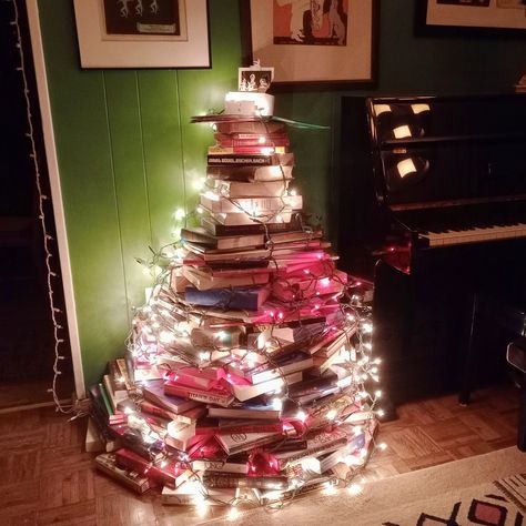 How To Make a Book Christmas Tree | How To Make a Book Christmas Tree Book Christmas Tree Stacked, Christmas Tree Of Books, How To Make A Book Christmas Tree, Book Folding Christmas Tree Tutorial, How To Make A Book Tree, Christmas Tree Book Theme, Diy Book Tree, Book Tree Diy, Christmas Tree From Books