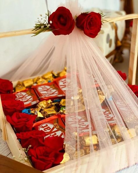 Engagement hampers💝 Dm for orders🤍 @crafting_with_zana #engagement#hampers#chocolates#decors#bride#groom#wedding#happiness#gifts#love#happyday#diy#crafts#loveislove#mostprecious#day#share#enjoy#follow#trending Engagement Baskets For Bride, Groom Engagement Packing, Engagement Hampers For Bride, Indian Wedding Gifts For Bride And Groom, Groom Packing Ideas For Wedding, Indian Wedding Gift Hampers, Wedding Hampers For Bride, Indian Wedding Gifts For Bride, Engagement Hamper Ideas