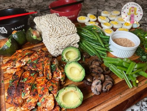 Ramen Board Ramen Charcuterie Board, Egg Grill, Ramen Bar, Food Bars, Sauteed Green Beans, Fried Mushrooms, Avocado Slices, Ramen Noodle, Charcuterie Recipes