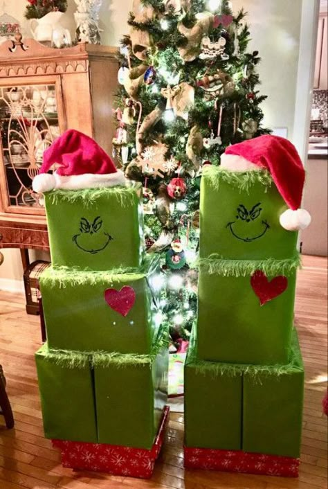 Christmas Themes Wrapping, Grinch Themed Wrapping, Christmas Tree Gift Box Ideas, Present Box Christmas Tree, Grinch Presents Diy, Grinch Stacked Presents, Grinch Box Christmas Gifts, Christmas Themes Ideas For Office, Christmas Themes Ideas Decorations Office