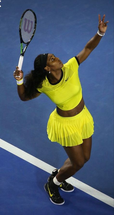 Tennis Court Photoshoot Black Women, Black Women Tennis, Tennis Serve Photography, Tennis Photography Action, Tennis Serena Williams, Tennis Skirt Aesthetic, Tennis Outfit Aesthetic, Tennis Serve, Martina Hingis Tennis Player