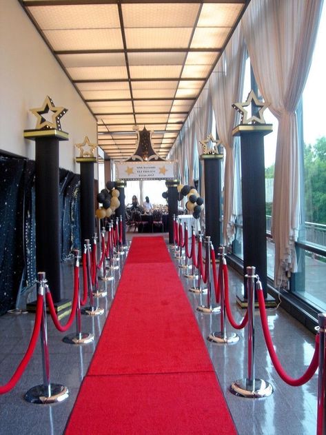 Prom Themes Red Carpet, 007 Prom Theme, Red Carpet Entrance Events, Hollywood Red Carpet Aesthetic, Prom Entrance Ideas, Red Carpet Prom Theme, Red Carpet Wedding Theme, Prom Ideas Theme, Prom Entrance