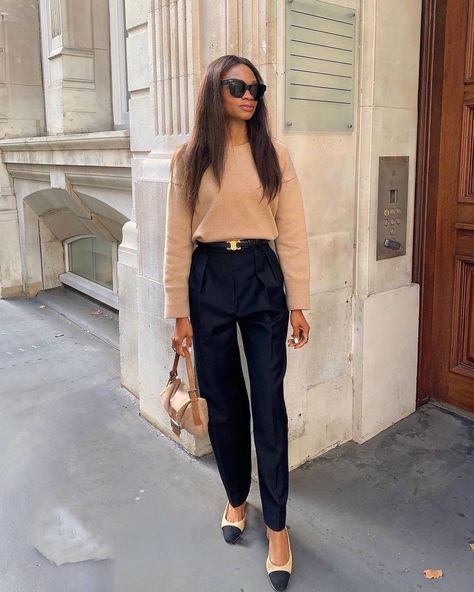 Celine's Triomphe Belt Is So In Demand, and I Understand Why | Who What Wear UK Classic Fashion Pieces, Celine Belt, Summer Belt, Checked Coat, Luxury Belts, Lightweight Dress, Fashion People, Looks Chic, 가을 패션