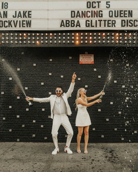 Cake on Fremont is always a fun idea for the perfect ending to your Las Vegas elopement. Elope in a Pink Cadillac with Elvis at the Little White Wedding Chapel, pop champagne, hit the slots, do a cool Downtown Vegas photoshoot and eat cake. What more could you want on your Vegas elopement! Las Vegas Wedding Photographer and Videographer: @treeoflifelasvegas @treeoflifefilmsandphotos Wedding Chapel: @littlewhiteweddingchapel @alittlewhiteweddingchapel Hair & Makeup: @andiep.artistry Flo... Las Vegas Wedding Makeup, Vegas Elopment Photoshoot, Little White Chapel Vegas Aesthetic, The Cosmopolitan Las Vegas, Vegas Wedding Photoshoot, Elvis Wedding Vegas, Vegas Wedding Hair, Vegas Photoshoot, Vegas Elopement Photography