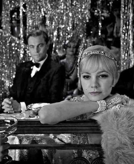 Gatsby Leonardo Dicaprio, 20s Aesthetic, Gatsby Movie, The Great Gatsby 2013, 1920s Aesthetic, Gatsby Girl, 20s Fashion Dresses, Graduation Images, Daisy Buchanan