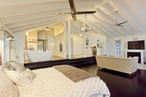 Balgowlah parents retreat Gorgeous - love it!!! Parent Retreat Ideas Master Bedrooms, Parents Retreat Master Suite, Attic Retreat, Parent Retreat, Split Level Homes, Dream House Pantry, Dream House Bedroom Master, Parents Retreat, Attic Conversions