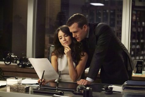 Scottie x Harvey Suits Tv Series, Harvey Specter Suits, Suits Harvey, Suits Usa, Suits Tv Shows, Suits Tv, Suits Series, Gabriel Macht, Abigail Spencer