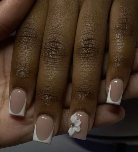 There's a new beauty trend taking over Instagram and it's absolutely stunning. Say hello to "quartz nails". Short Nail Acrylic French Tip, Short Embellished Nails, Cute French Tip Design Nails, Short Acrylic Nails For Graduation, French Tips Nails Ideas, Nail Ideas Black Women Short, White Short French Tip Nails With Design, Short French Tip Nails Design, Cute Nails For Graduation Simple