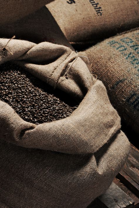 Coffee beans were sold in cloth bags in the 1800s. Coffee Bean Roasting, Roastery Coffee Photography, Coffee Bean Bag, Coffee Beans Packaging Photography, Coffee Bean Sacks, Coffee Bean Roasters, Coffee Bean Bags, Coffee Farm, Coffee Roaster