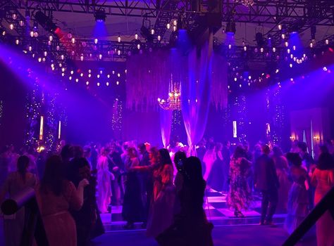 I Went To The 'Bridgerton' Ball Experience & There Are So Many Easter Eggs Bridgerton Prom, Bridgerton Experience, Bridgerton Ball, Ball Ideas, Purple Wisteria, Ball Aesthetic, Aerial Acrobatics, Elite Daily, Vip Tickets