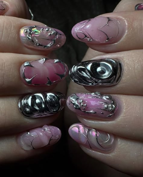 Silver Manicure Ideas, Crazy Nails Designs, Korean Nail Trends, Cute Korean Nail Art, Korean Nail Designs, Kpop Hairstyles, Aries Women, Nails Trending, Korean Nail