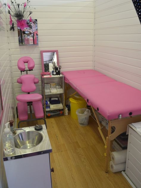 our piercing room at Bartique body piercing studio, ingoldmells, skegness Lip Filler Studio Decor, Piercing Room Interior Design, Piercing Room Ideas, Room Piercing, Piercing Studio Decor, Piercing Studio Ideas, Piercing Studio Interior, Piercing Decoration, Piercing Room