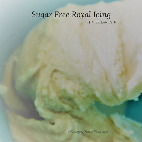 Sugar Free Royal Icing Sugar Free Royal Icing, Low Carb Cupcakes, Easy Royal Icing Recipe, Keto Cupcakes, Cookie Icing Recipe, Low Carb Lifestyle, Royal Icing Sugar, Desserts Healthy, Trim Healthy Mama Recipes