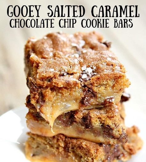 Caramel Chocolate Chip Cookie Bars, Caramel Chocolate Chip Cookie, Chocolate Chip Cookie Bar Recipe, Strawberry Chocolate Chip Cookies, Caramel Cookies Bars, Salted Carmel, Caramel Chocolate Chip Cookies, Spinach Cheese, Caramel Bars