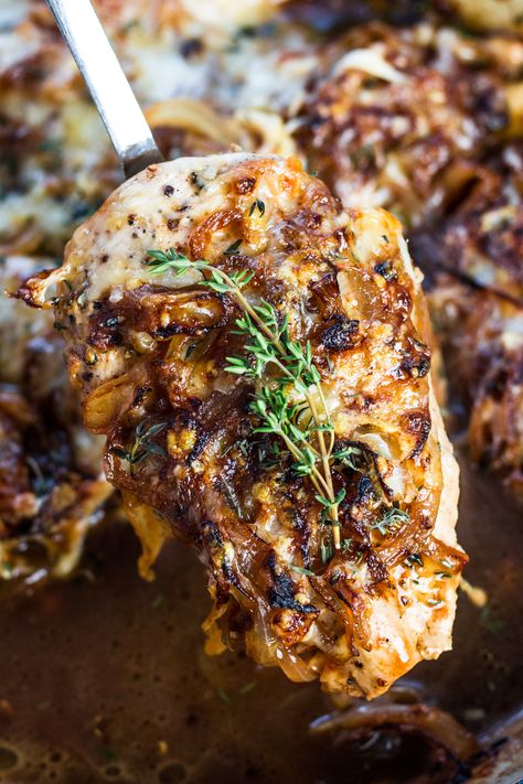 French Onion Chicken - Skillet Onion Chicken Recipe Stuffed Chicken Breast Spinach, Chicken Breast Cutlet, Chicken Tenderloin, Chicken Tenderloin Recipes, Cranberry Chicken, French Onion Chicken, Chicken Skillet, Onion Jam, Garlic Herb Butter