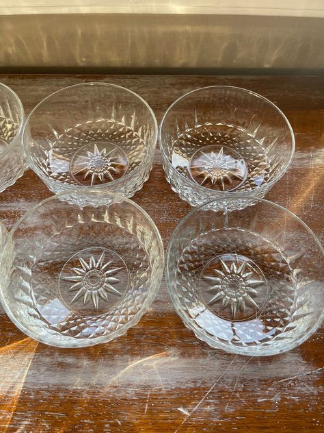 Arcoroc Durand Clear Glass Bowls Diamant Salad Bowl Mid Century Tableware Hollywood Regency Vintage Kitchen Dessert Bowls Set of 4 Description: Vintage Arcoroc France Crystal Starburst Fruit/Salad Bowls. This listing is for 4 bowls but I have 2 sets. These dessert bowls are absolutely beautiful with the starburst diamond cut pattern. They are all marked Arcoroc France on the bottom. Condition: Great Vintage Shape. Some bowls are crystal clear and a couple of the bowls were not as clear but they' Cooking Bowl, Arcoroc France, Nesting Bowls, Glass Bowls, Dessert Bowls, Salad Bowl, Hollywood Regency, Dream Bedroom, Salad Bowls